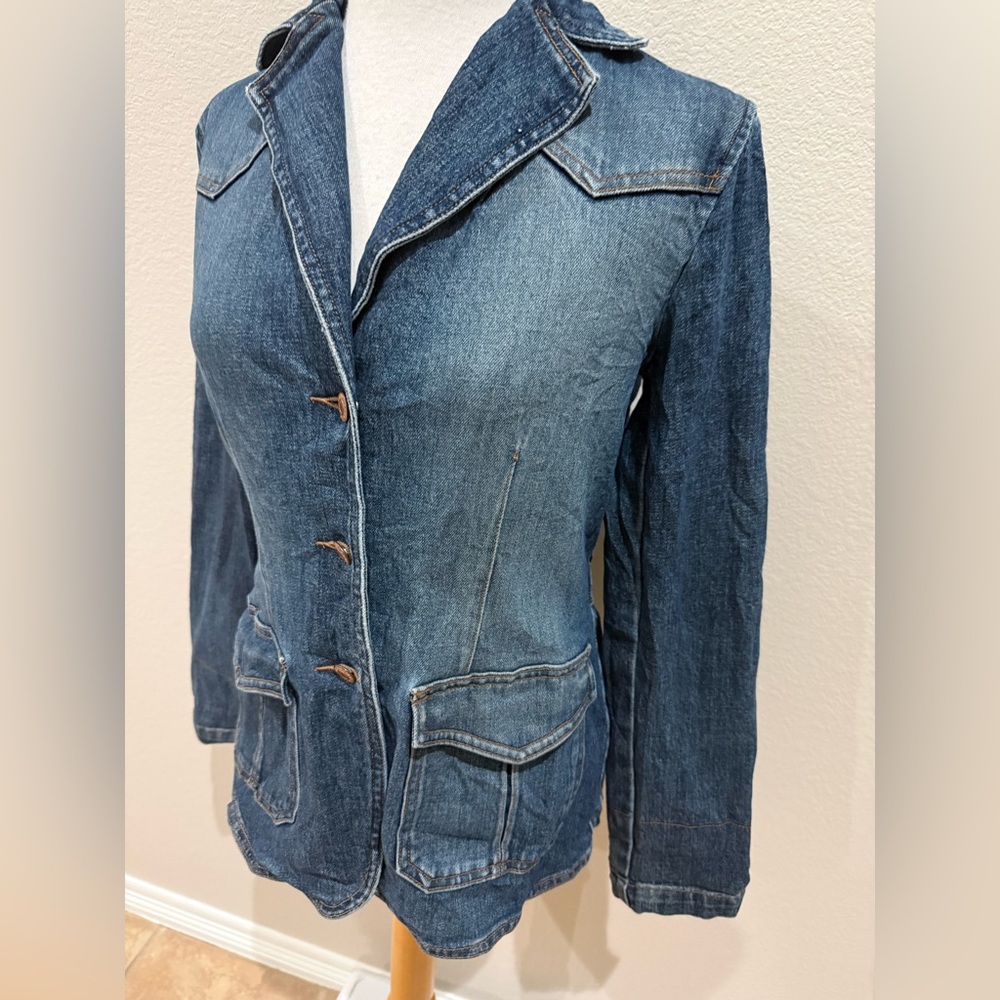 GAP Womens Denim Jacket SZ S Blazer Cut W Elastic Button Front Western Lines - Picture 2 of 9